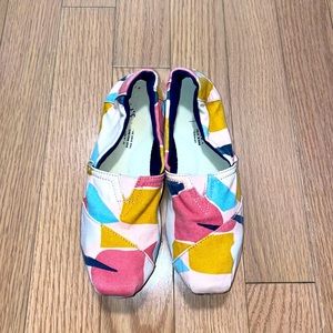 Toms summery color canvas flats